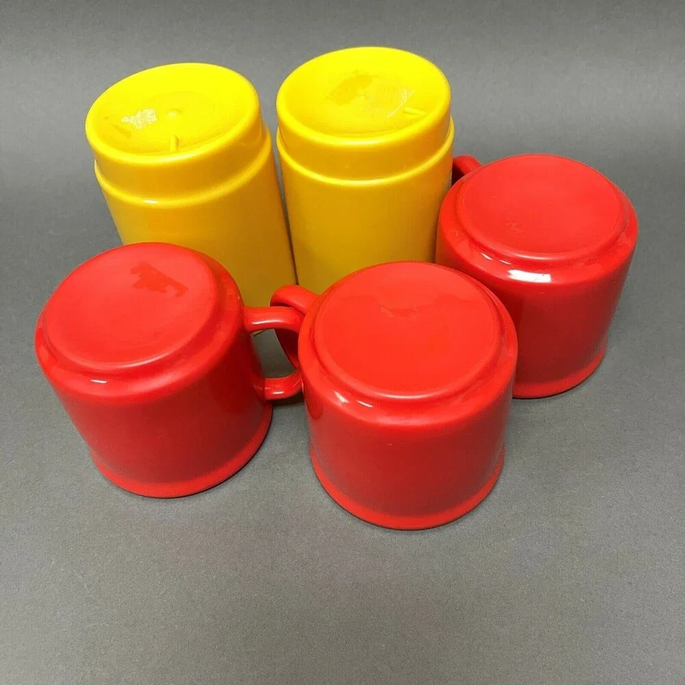 Kids Travel Plastic‎ Cups Glasses Red Yellow Lot of 5